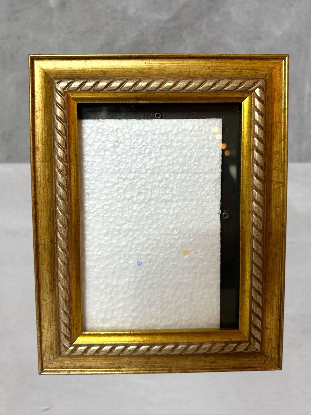 ORNATE GOLD GILT ROPE TRIM PICTURE FRAME FITS 5X7
